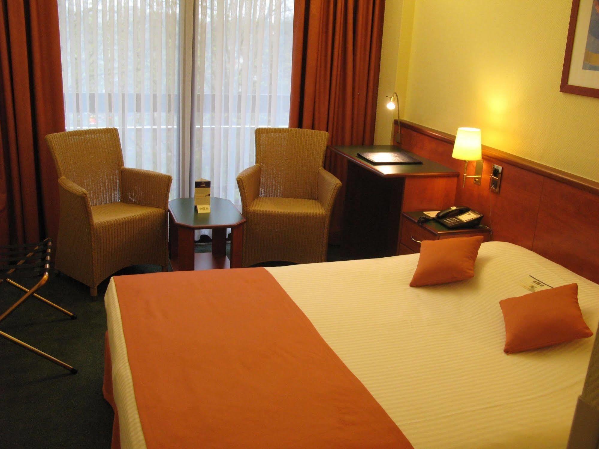 Hotel Best Western County House Saint-Gilles Zewnętrze zdjęcie