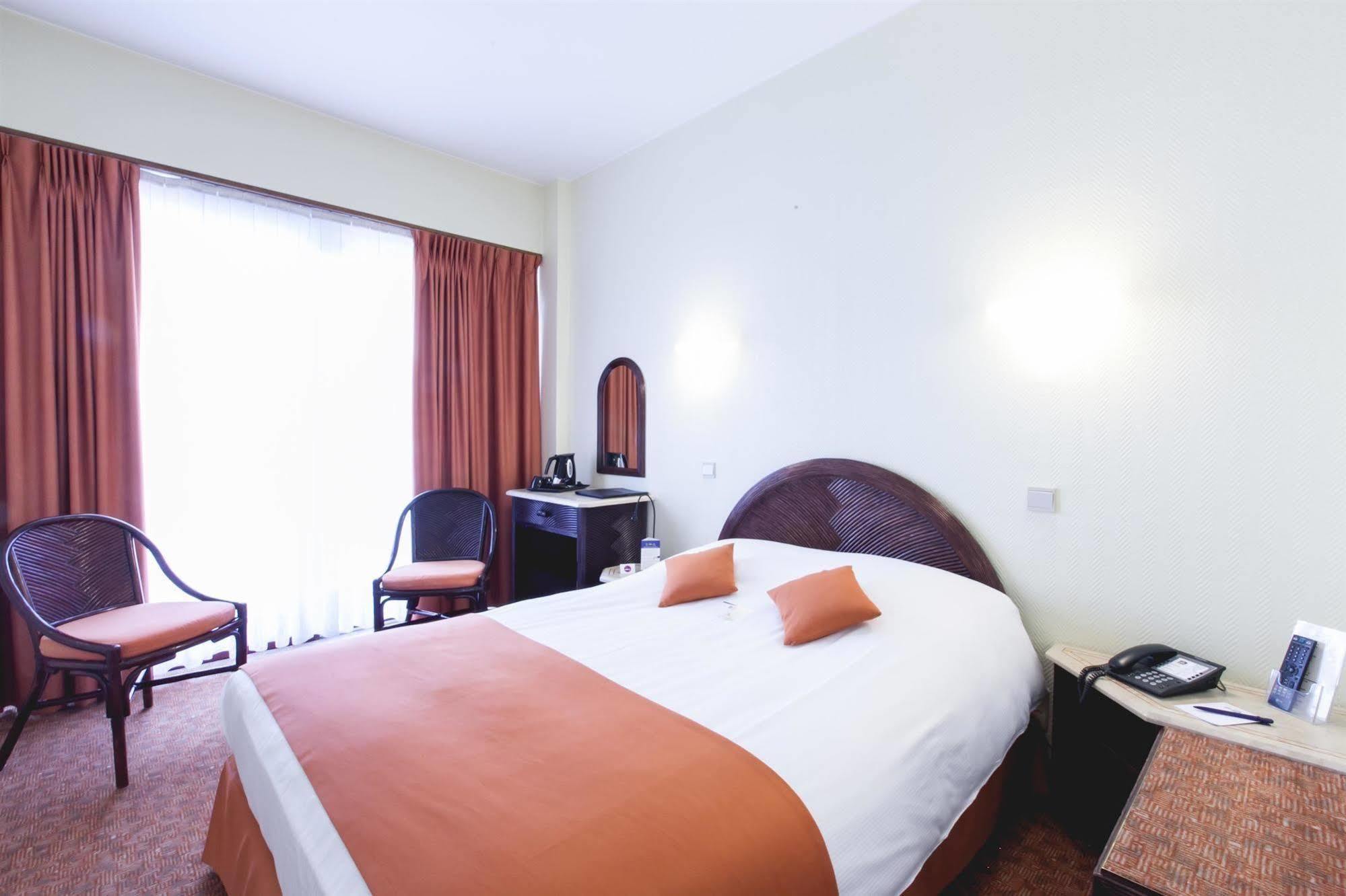 Hotel Best Western County House Saint-Gilles Zewnętrze zdjęcie